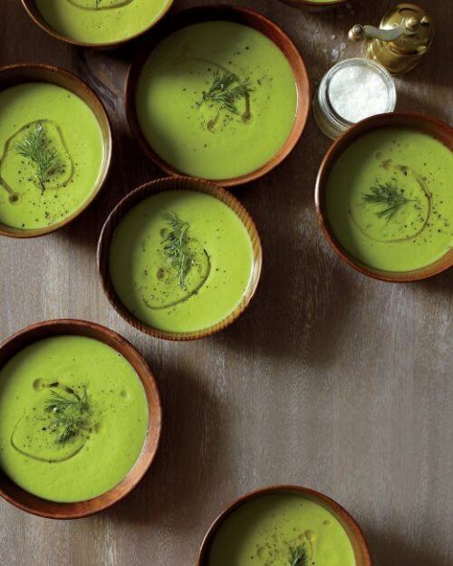 creamy-cauliflower-soup-mld108020_vert