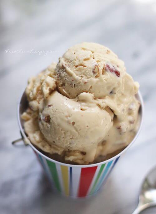 A lchf, keto, and atkins friendly ice cream recipe from Mellissa Sevigny of I Breathe Im Hungry