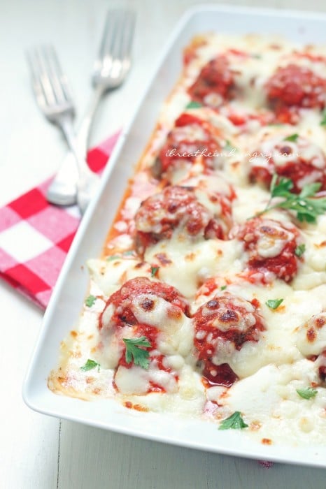 a keto friendly Italian meatball recipe from Mellissa Sevigny of I Breathe Im Hungry