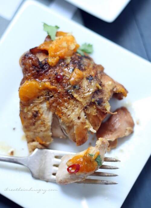 a keto friendly slow cooker chicken recipe from mellissa sevigny of i breathe im hungry