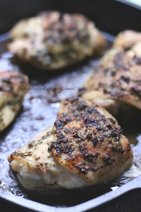 keto friendly chicken recipe from mellissa sevigny of i breathe im hungry