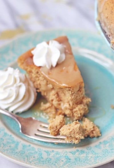A keto friendly dessert recipe from Mellissa Sevigny of I Breathe Im Hungry