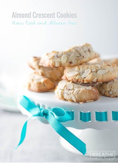 Nobody will believe that these amazing almond crescent cookies are low carb and gluten free! Shhhh....