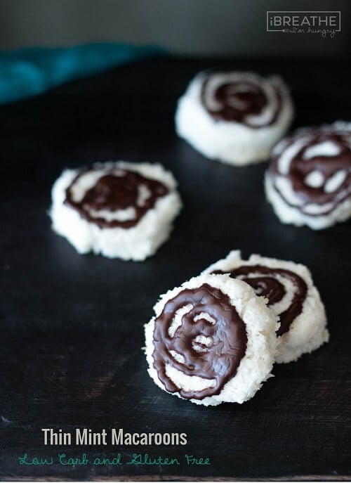 These easy Low Carb Thin Mint Macaroon cookies taste like your favorite thin mint candies! Low Carb, Dairy Free, Gluten Free