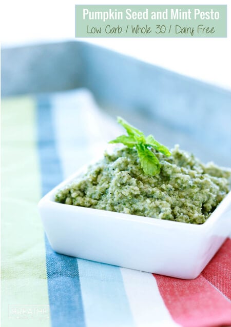 Forget the harsh pills, a few tablespoons of this Whole 30 pesto loaded with garlic, pumpkin seeds and papaya seeds will effectively eliminate intestinal parasites!