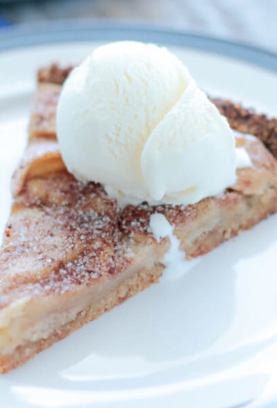 A delicious fall themed rustic apple tart recipe that is low carb and gluten free by Mellissa Sevigny of I Breathe Im Hungry
