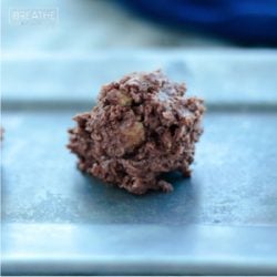 A low carb chocolate fat bomb recipe from Mellissa Sevigny of I Breathe Im Hungry