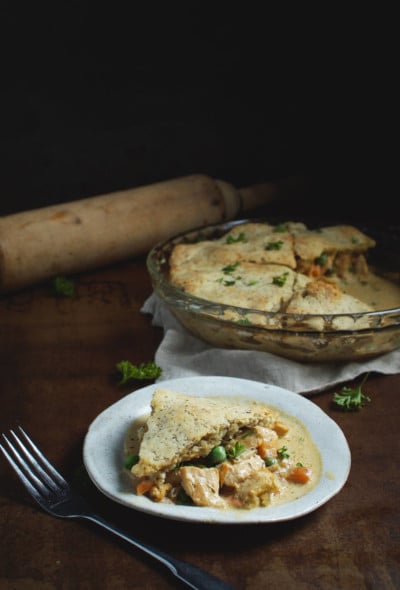 This Keto Chicken Pot Pie is the perfect fall comfort food! A low carb chicken pot pie the entire family will love!