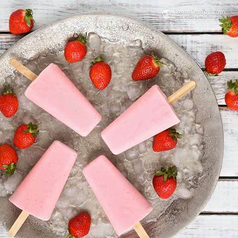keto strawberry popsicles