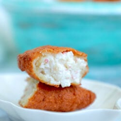 Cross section of keto crab Rangoons