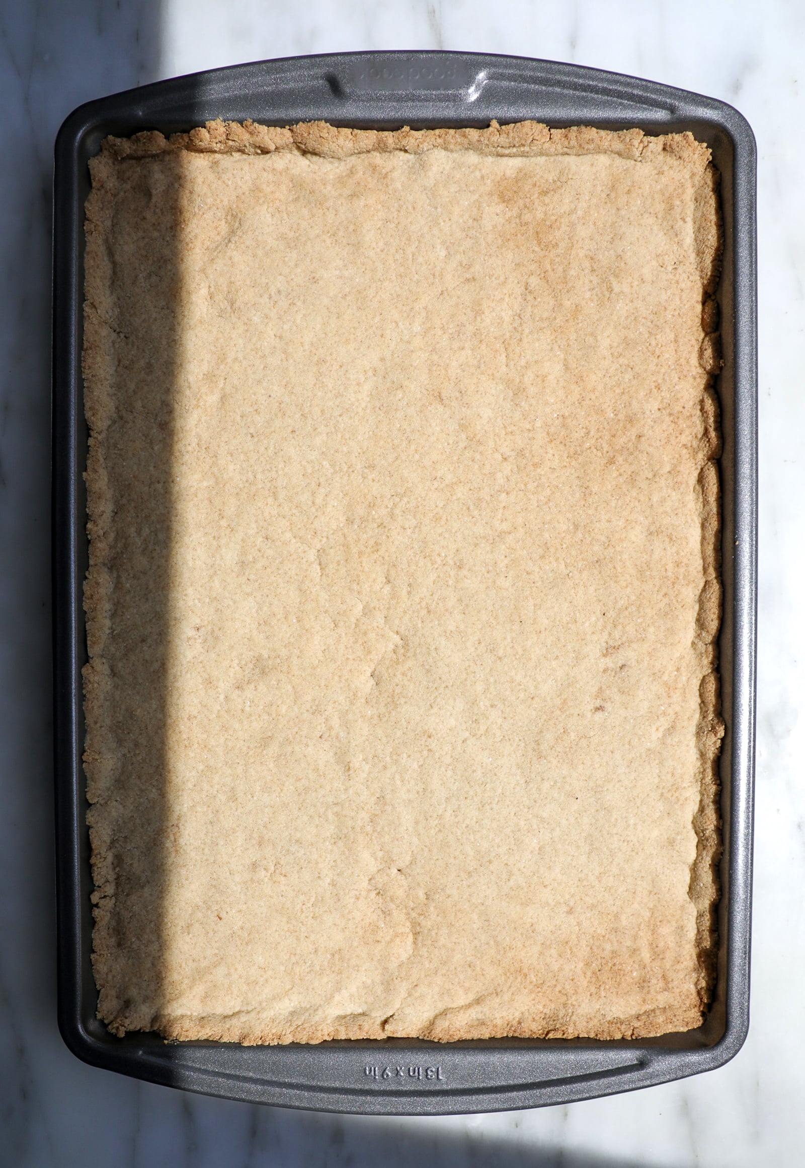 Keto Mixed Berry Slab Pie par baked crust